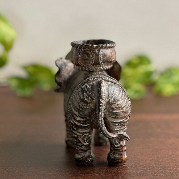 Resin Elephant Tealight Holder - Picture 5 of 6